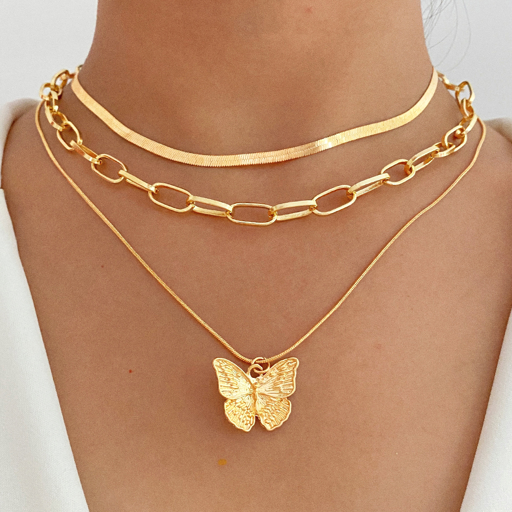 ZOVOLI  Unisex Butterfly Chain Choker For Women Gold Color Chain Charm Kpop Delicate Pendant Necklace Bridal Jewelry