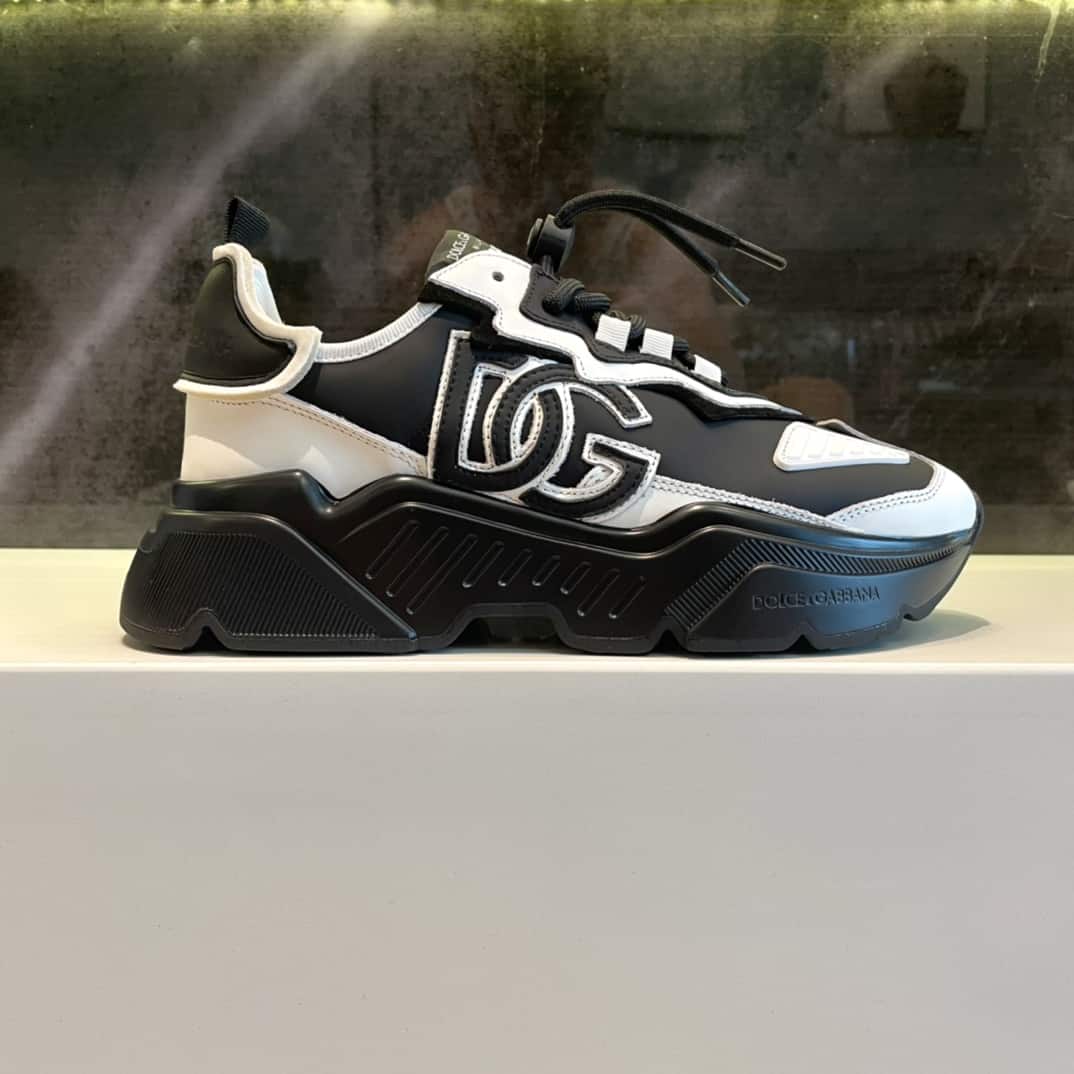 D0LCE GABBAN SNEAKERS – DG122
